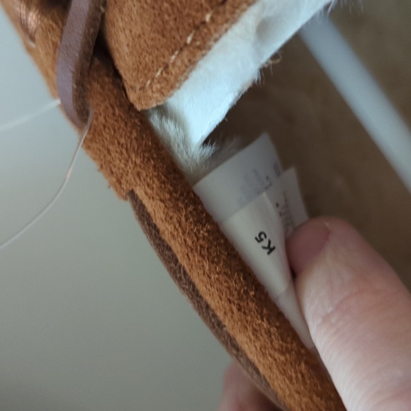 NWT Crewcuts moccasin style slippers sherpa lined 5 - Picture 7 of 7